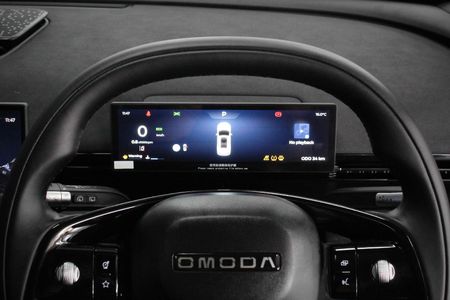 2026-Omoda-C7-16T-Luxury_12