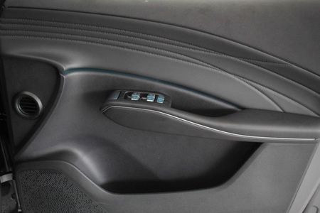 2026-Omoda-C7-16T-Luxury_15
