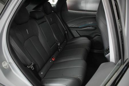 2026-Omoda-C7-16T-Luxury_16