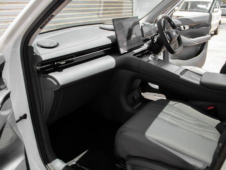 2026-Geely-E5-Aspire_13