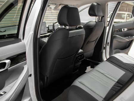 2026-Geely-E5-Aspire_14