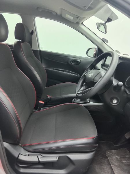 2024-Hyundai-Grand-i10-10-Motion_11