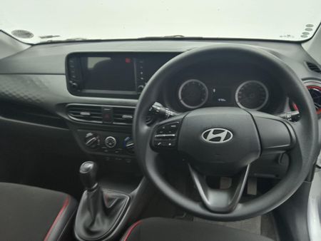2024-Hyundai-Grand-i10-10-Motion_13