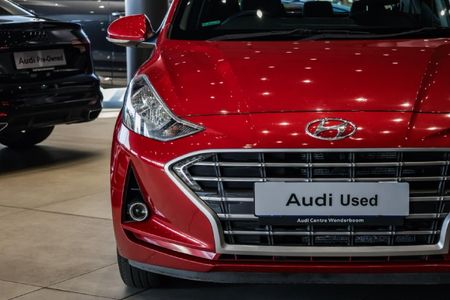2023-Hyundai-Grand-i10-12-Fluid_6