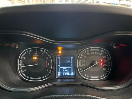 2022-Toyota-Urban-Cruiser-15-Xs_10