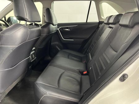 2022-Toyota-RAV4-20-VX-Auto_3