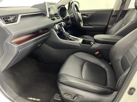 2022-Toyota-RAV4-20-VX-Auto_5