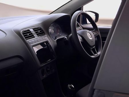 2026-Volkswagen-Polo-Vivo-14-Life_18