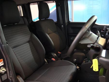 2024-Suzuki-Jimny-15-GLX-AllGrip-5-Door-Auto_9