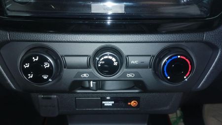 2026-Isuzu-D-Max-19-DDI-HR-X-Rider-Auto-Double-Cab_16