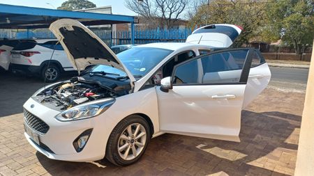 2020-Ford-Fiesta-10-EcoBoost-Titanium-5-dr_10