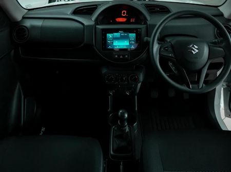 2026-Suzuki-S-Presso-10-GL_13