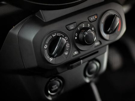 2026-Suzuki-S-Presso-10-GL-AMT_12