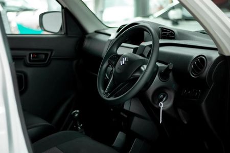 2026-Suzuki-S-Presso-10-GL-AMT_6