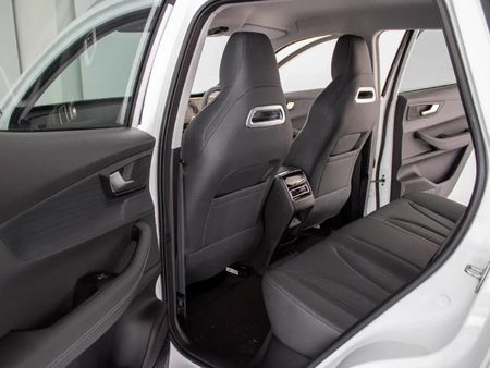 2026-Chery-Tiggo-Cross-15T-Me-DCT-Auto_13