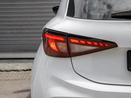 2026-MG-MG3-15-Delux-Auto_5