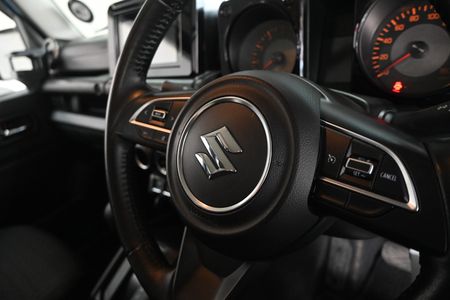 2021-Suzuki-Jimny-15-GLX-Auto_16
