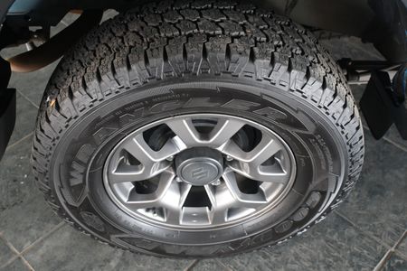 2021-Suzuki-Jimny-15-GLX-Auto_6
