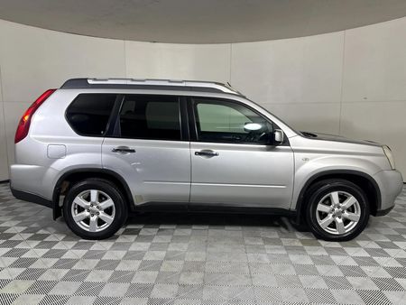 2012-Nissan-X-Trail-20-dCi-LE-Auto_14