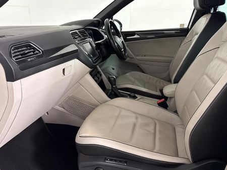 2017-Volkswagen-Tiguan-20-TDI-Comfortline-4Motion-Auto_8