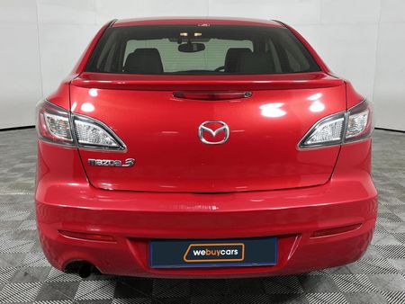 2014-Mazda-3-16-Dynamic_17