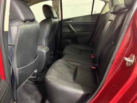 2014-Mazda-3-16-Dynamic_3