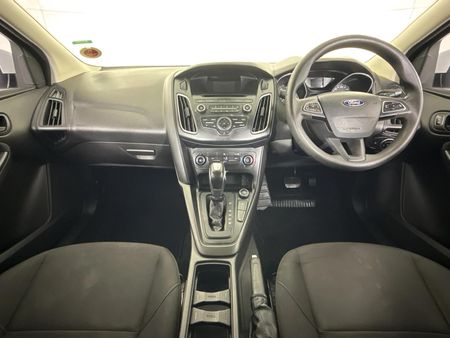 2016-Ford-Focus-10-EcoBoost-Ambiente-Auto_1