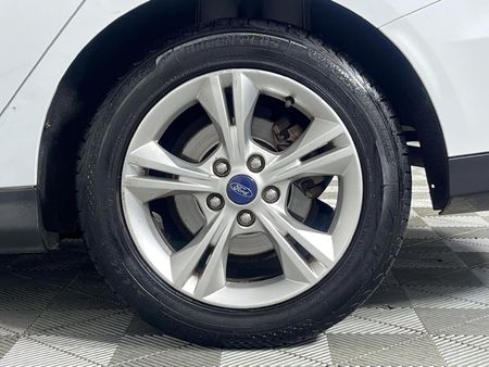 2016-Ford-Focus-10-EcoBoost-Ambiente-Auto_6