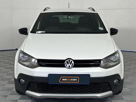 2014-Volkswagen-Polo-16-TDI-Cross_14