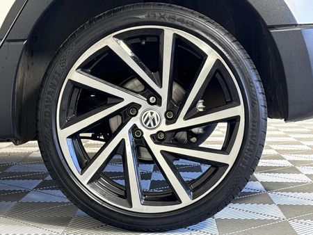 2014-Volkswagen-Polo-16-TDI-Cross_5