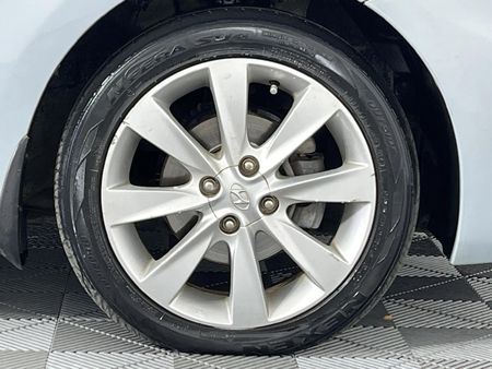 2016-Hyundai-Accent-16-Fluid-Auto-5-dr_5