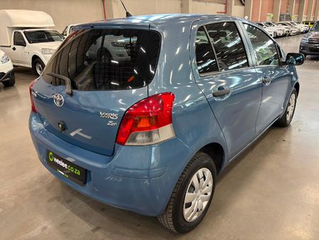 2011-Toyota-Yaris-Zen3-ACS-5-dr_2