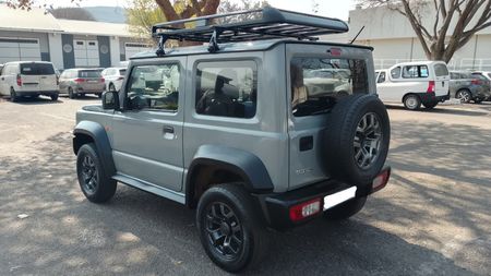 2022-Suzuki-Jimny-15-GL-Auto_5