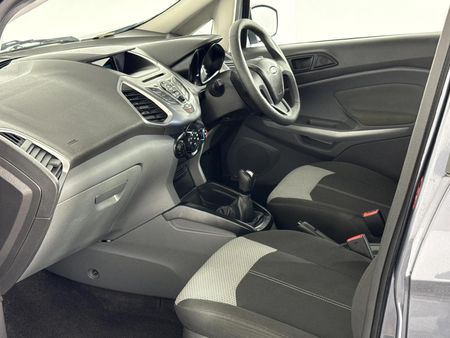2015-Ford-EcoSport-15-TiVCT-Ambiente_7