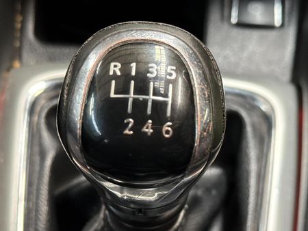 2015-Nissan-Qashqai-15-dCi-Acenta-Tech-Design_9