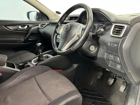 2015-Nissan-Qashqai-15-dCi-Acenta-Tech-Design_8