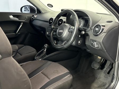 2015-Audi-A1-14-TFSI-3-dr-SE-Auto-30-TFSI_7