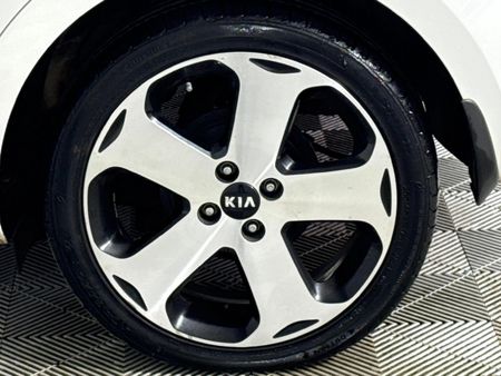 2014-Kia-Rio-14-Tec-5-dr_6