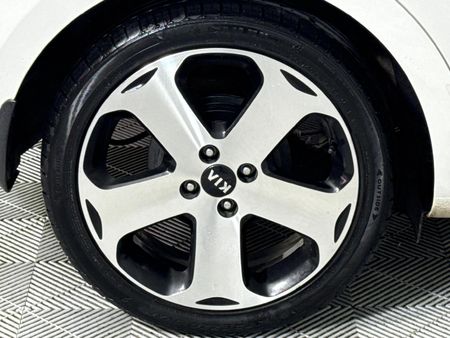 2014-Kia-Rio-14-Tec-5-dr_7