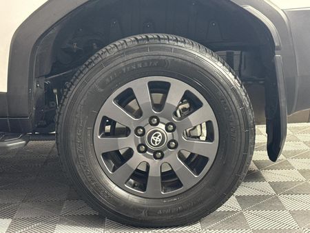 2024-Toyota-Land-Cruiser-Prado-VX-R-28GD-Auto_19