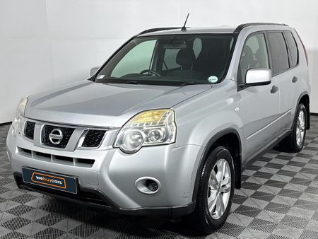 2011-Nissan-X-Trail-20-dCi-4x2-XE_0
