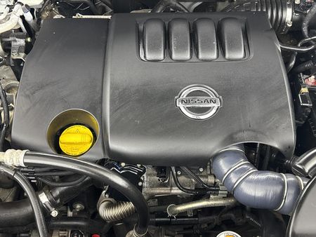 2011-Nissan-X-Trail-20-dCi-4x2-XE_13