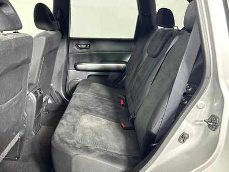 2011-Nissan-X-Trail-20-dCi-4x2-XE_3