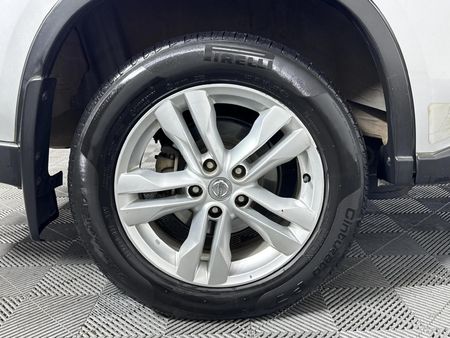 2011-Nissan-X-Trail-20-dCi-4x2-XE_7