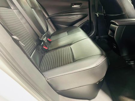 2025-Toyota-Corolla-18-XS-Hybrid-Auto_20