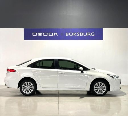 2025-Toyota-Corolla-18-XS-Hybrid-Auto_6