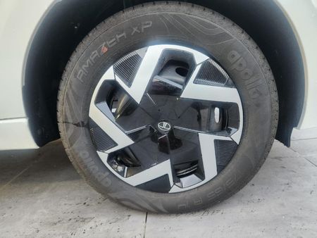 2026-TATA-Tiago-12-XM_1