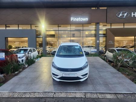 2026-TATA-Tiago-12-XM_3