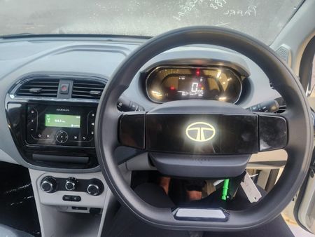 2026-TATA-Tiago-12-XM_5