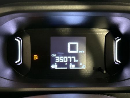 2023-Citroen-C3-12-Feel_2